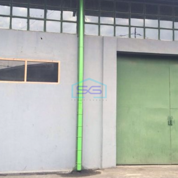 Disewakan Gudang Lokasi Strategis di Soekarno Hatta Bandung Luas Bangunan  400 m²-1