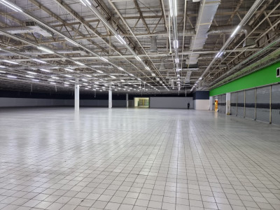 DISEWAKAN GUDANG DI UJUNG MENTENG JAKARTA TIMUR