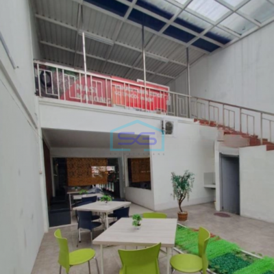 Dijual Ruko 3 Lantai Luas Tanah  198 m² Lokasi Batununggal Bandung
