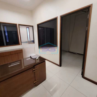 Dijual Ruko 3 Lantai Luas Bangunan 210 m²  Lokasi Setra Sari Bandung