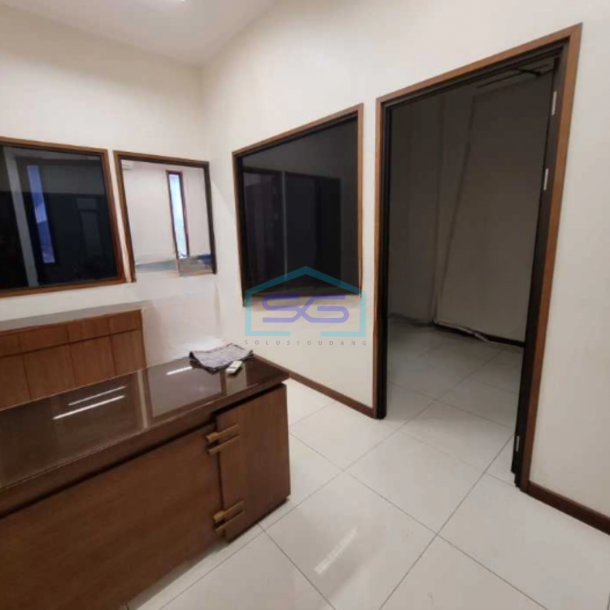 Dijual Ruko 3 Lantai Luas Bangunan 210 m²  Lokasi Setra Sari Bandung-1