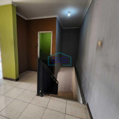 Disewakan Ruko 2 Lantai Luas Bangunan 200 m² Lokasi Padalarang Bandung