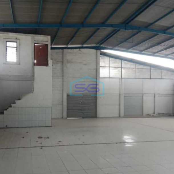 Dijual Gudang Siap Huni Luas Tanah  3435 m² Lokasi Batujajar Bandung-4