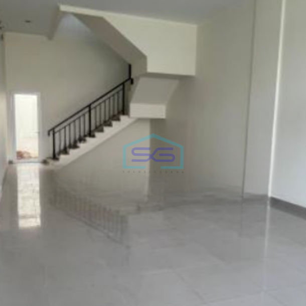 Disewakan Ruko 3 Lantai Bebas Banjir Luas Bangunan 208 m² di Bandung-1