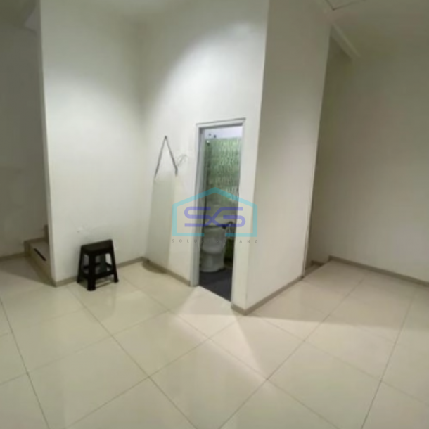 Disewakan Ruko 2 Lantai Luas Tanah 120 m² Lokasi Surya Sumantri Bandung-2