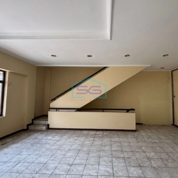 Disewakan Ruko 3 Lantai Luas Tanah  300 m² Lokasi Batununggal Bandung-3
