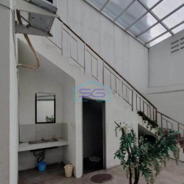 Dijual Ruko 3 Lantai Luas Bangunan  300 m² Lokasi Batununggal Bandung-1