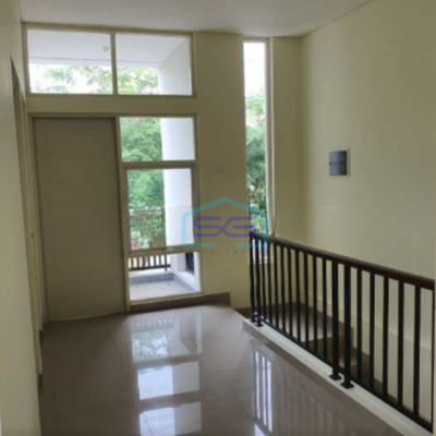 Dijual Ruko Vasana Dc Harapan Indah Bekasi 036 Luas Bangunan  70 m²