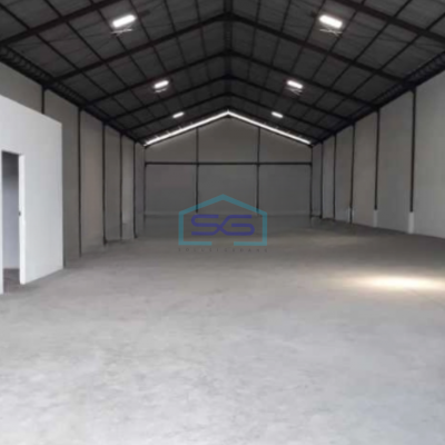 Disewakan Gudang Ada Kantor Luas Bangunan 980 m² Lokasi di Surabaya