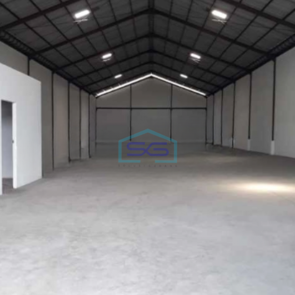 Disewakan Gudang Ada Kantor Luas Bangunan 980 m² Lokasi di Surabaya-2