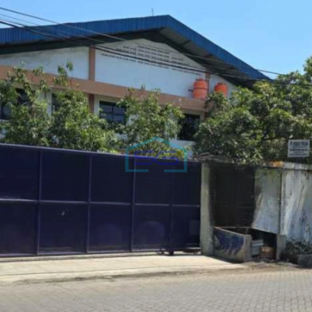 Disewakan Gudang Lokasi Bebas Banjir di Tandes Surabaya Luas Tanah  2130 m²-1