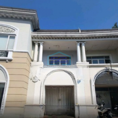 Dijual Ruko 2 Lantai Luas Bangunan 134 m² Lokasi Bebas Banjir di Surabaya