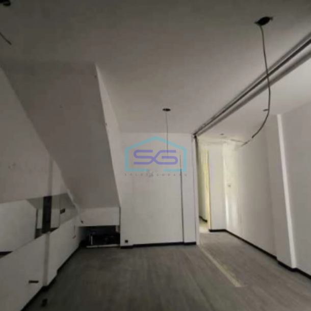 Dijual Ruko 2 Lantai Luas Tanah  100 m² Lokasi di Rungkut Surabaya-2