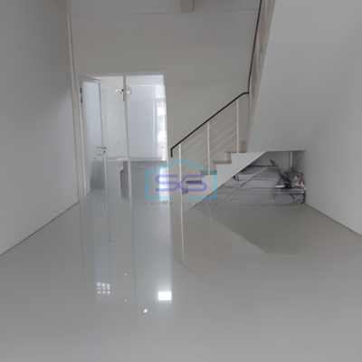 Disewakan Ruko 3 Lantai Luas Bangunan  200 m² di Citraland Surabaya