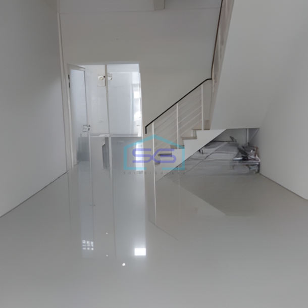 Disewakan Ruko 3 Lantai Luas Bangunan  200 m² di Citraland Surabaya-2