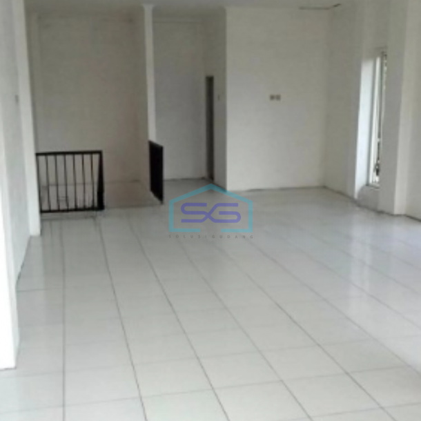 Disewakan Ruko 3 Lantai Luas Bangunan 138 m² Lokasi di Surabaya-2