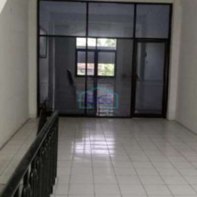 Disewakan Ruko Lokasi Strategis 3 Lantai Lokasi di Surabaya