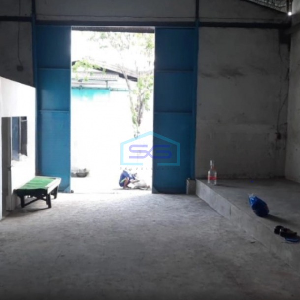 Disewakan Gudang Ada Kantor Luas Tanah 520 m² Lokasi di Surabaya-1
