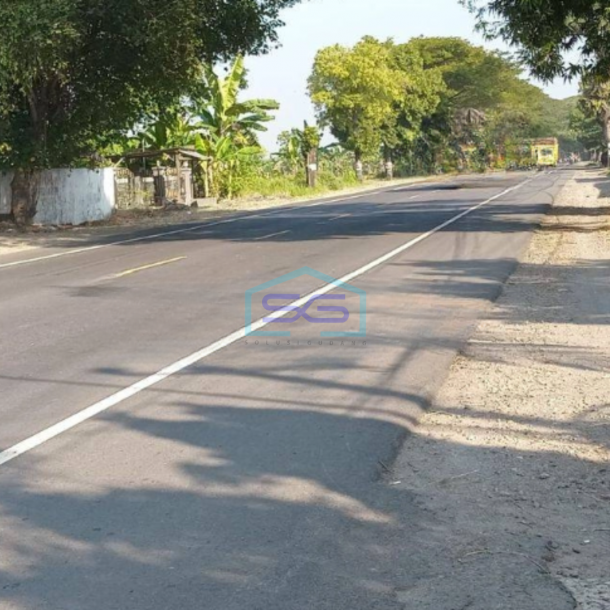 Dijual Gudang Lokasi Strategis di Jalan Provinsi Sambungmacan Sragen Luas Tanah  600 m²-1