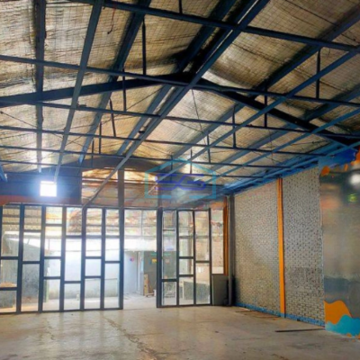 Disewakan  Ruko Lokasi Strategis di Jalan Utama Nusukan Solo Luas Bangunan 170 m²