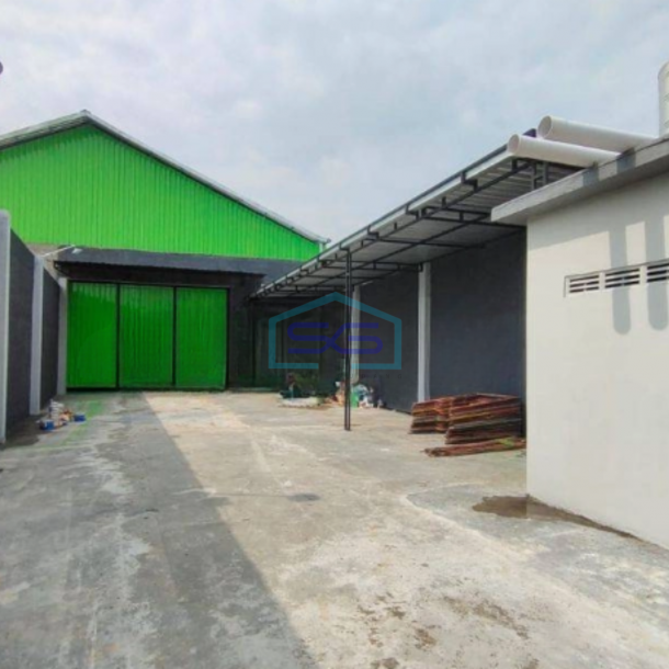 Disewakan Gudang Siap Huni Bebas Banjir Luas Tanah  712 m² di Gondangrojo Karanganyar-2