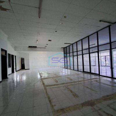 Disewakan Gudang Luas Bangunan 2560 m² Dekat Exit Tol Akses Container di Kartosuro Solo