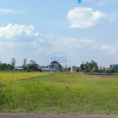 Dijual Tanah di Pinggir Jalan Gentan Solo Luas 2575 m²