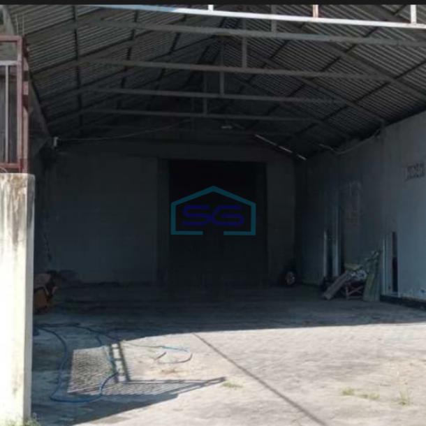 Dijual Gudang Lokas Strategis Luas Bangunan 550 m² di Sambungmacan Sragen-1