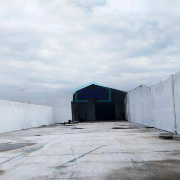 Disewakan Gudang Akses Container di Kartosuro Solo-1
