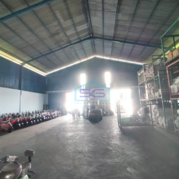 Disewakan Gudang Akses Container di Parangjoro Sukoharjo-1