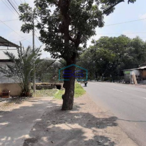 Dijual Ruko Lokasi Strategis Luas Bangunan 192 m² di Mojolaban Sukoharjo-1