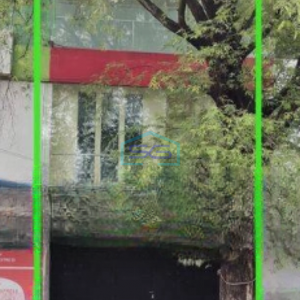 Disewakan Ruko Lokasi Strategis Luas Bangunan  148 m² di Slamet Riyadi Solo-3