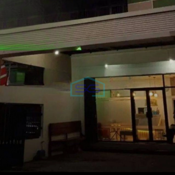 Disewakan Ruko 2 Lantai Siap Pakai di Colomandu Solo Luas Bangunan  156 m²-2