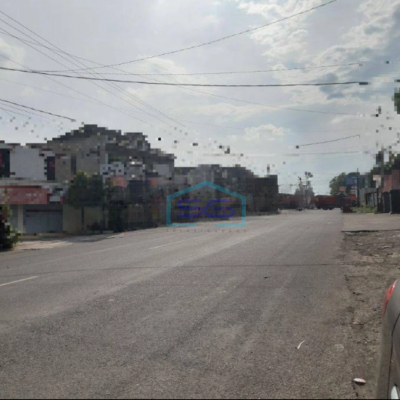 Disewakan Ruko 2 Lantai di Pinggir Jalan Utama Gentan Solo Luas Tanah 200 m²