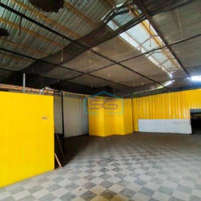 Disewakan Ruang Usaha di Banjarsari Solo Luas Tanah  420 m² Harga Bisa Nego