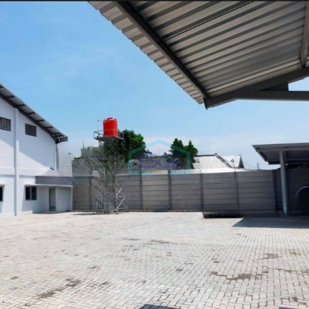 Disewakan Gudang Besar Baru Akses Container Luas Tanah 3300 m² di Karanganyar Solo-1
