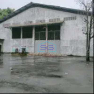 Disewakan Gudang Akses Container di Dekat Pintu Tol Kebakkramat Karanganyar Luas Tanah 1200 m²