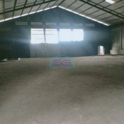 Disewakan Gudang Akses Container di Dekat Pintu Tol Kebakkramat Karanganyar Luas Tanah 1200 m²