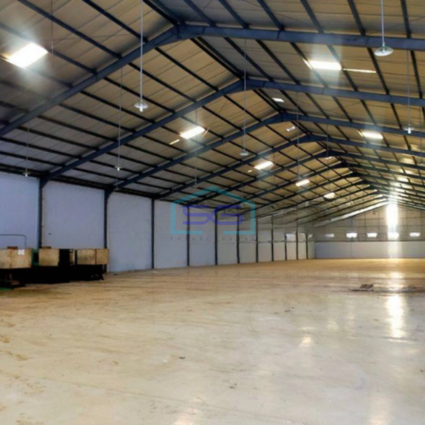 Disewakan Gudang Besar Siap Pakai di Sukoharjo Akses Container Luas Tanah  3250 m²-1