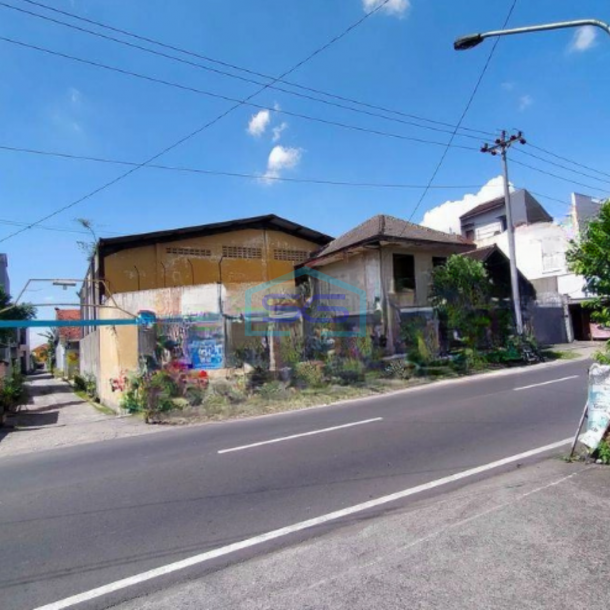 Disewakan Gudang Akses Container di Jebres Solo Luas Tanah  585 m²-1
