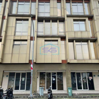 Disewakan Ruko green village 4 Lantai LB 236m2  Cipondoh Tangerang