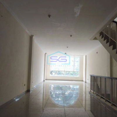 Dijual Ruko Baru di Green Lake City LB 270m2 jakarta Barat