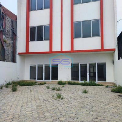 Disewakan 2 Ruko Gandeng Lokasi Karang Tengah Tangerang Luas 600m2