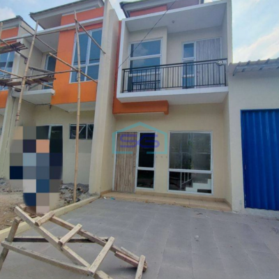 Disewakan Ruko baru di dekat green lake city magnolia park Tangerang 2 lantai