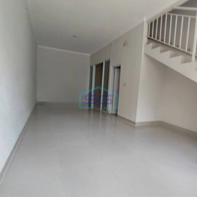 Disewakan Ruko baru di dekat green lake city magnolia park Tangerang 2 lantai