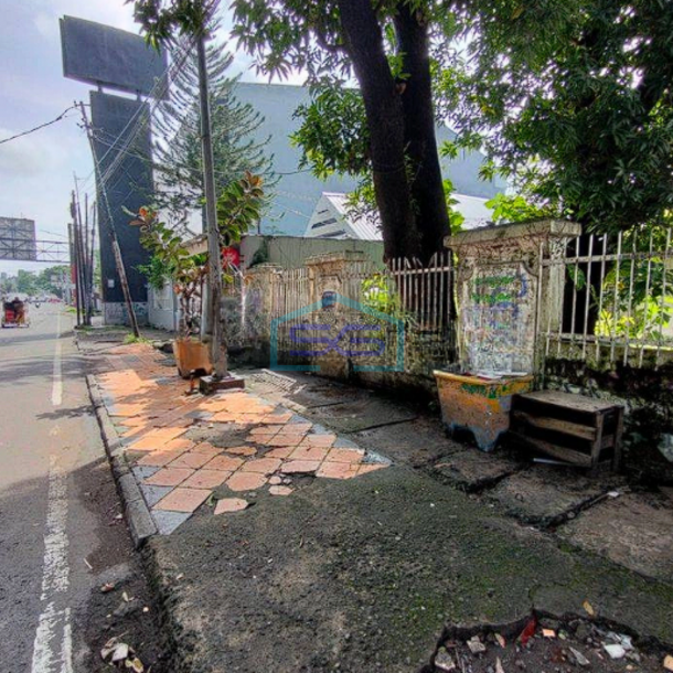 Dijual Tanah Strategis Pinggir Jalan Luas 1000m2 Pusat kota Makassar-1