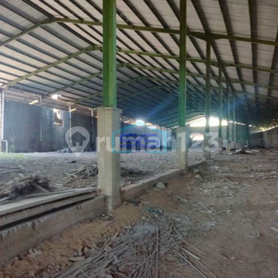 Dijual Gudang Butuh Renovasi Luas 4,3 Hektar di Makassar