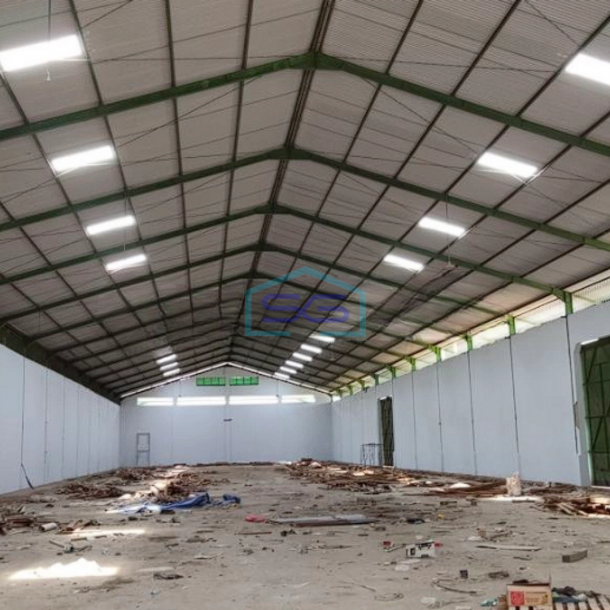Disewakan Gudang Luas Bangunan 3900m2 SHM Terdiri Atas 3 Bagian Bangunan di Makassar-2