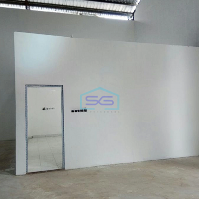 Disewakan Gudang SHM Luas Bangunan 900m2 Lokasi Poros Jl. Ir. Sutami Makassar