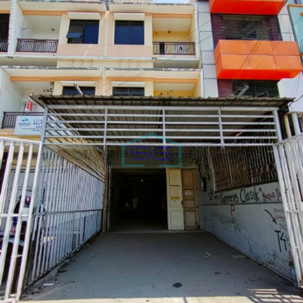 Disewakan Ruko Strategis Jl. Pelita, Siap Pakai di Makassar Luas Bangunan 270m2-1